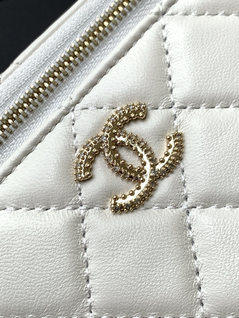 Ch**el cosmetic bags